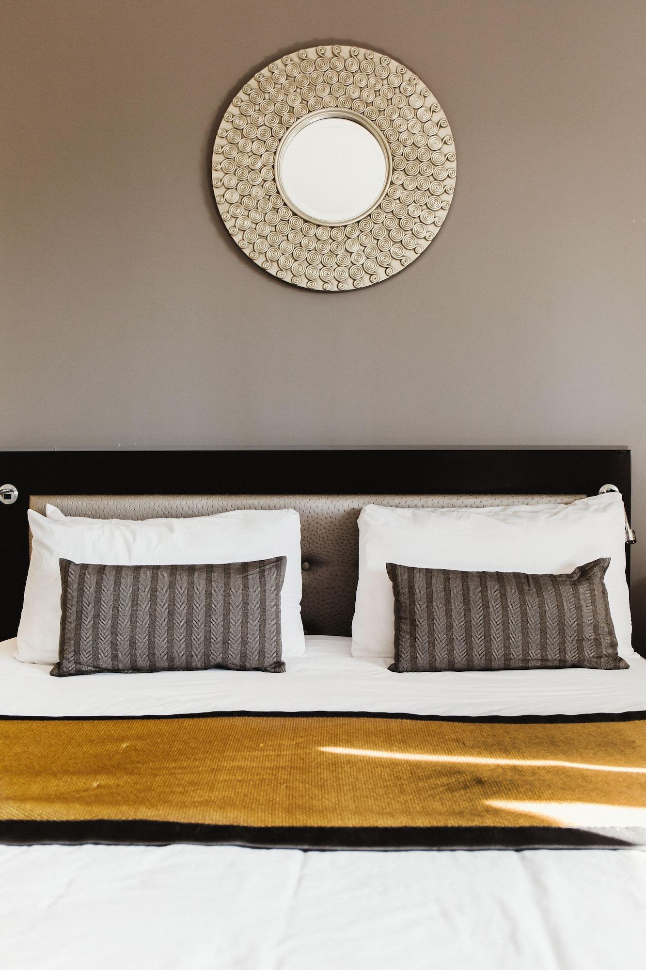 Stamford Suites (Adults Only) Kültér fotó