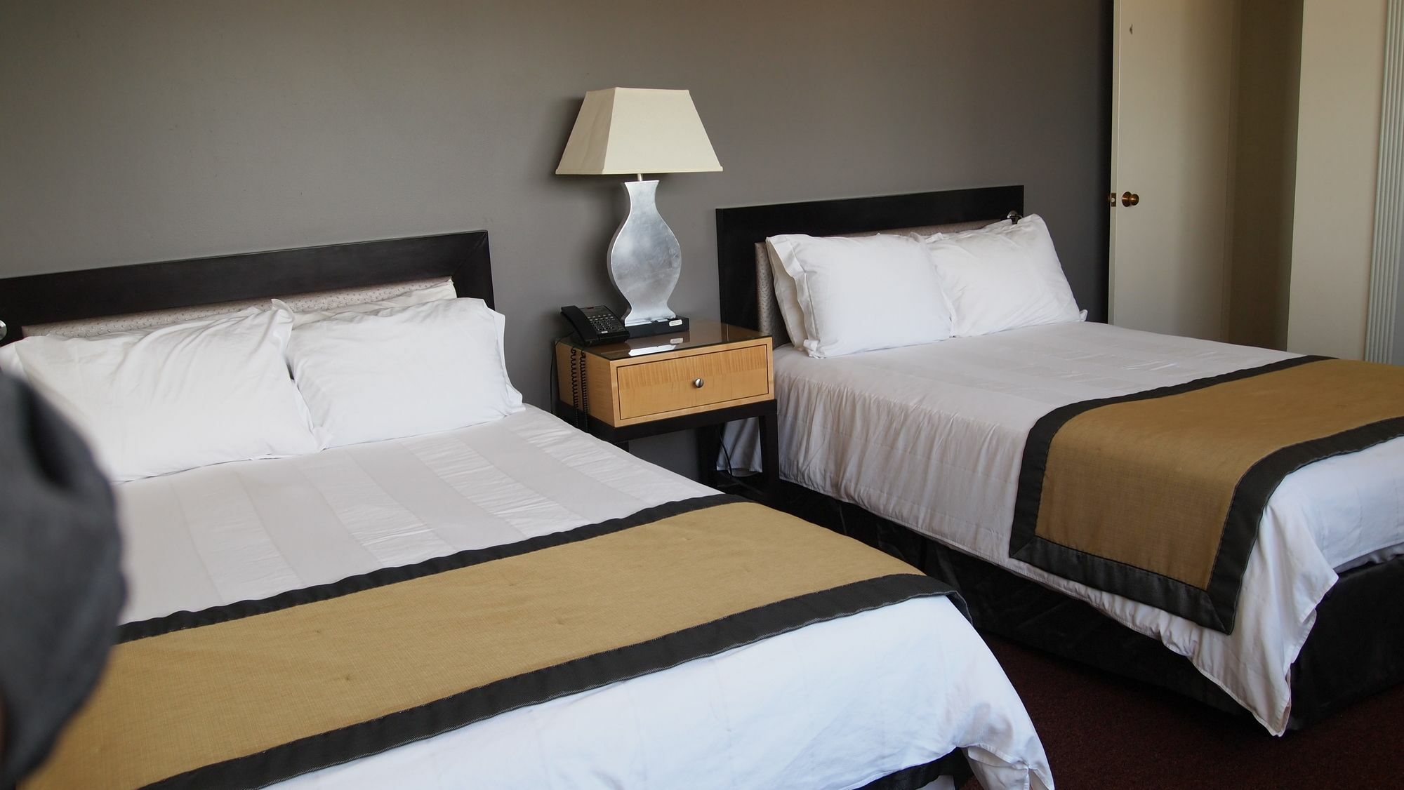 Stamford Suites (Adults Only) Kültér fotó